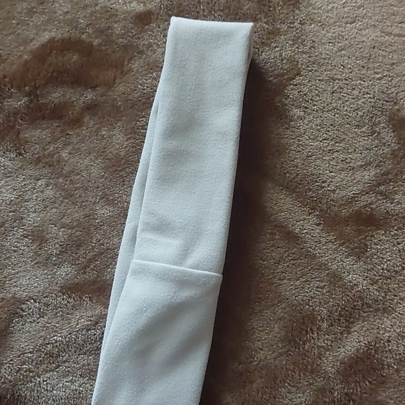 Joah Brown  Cream Stretch Headband - Picture 3 of 4